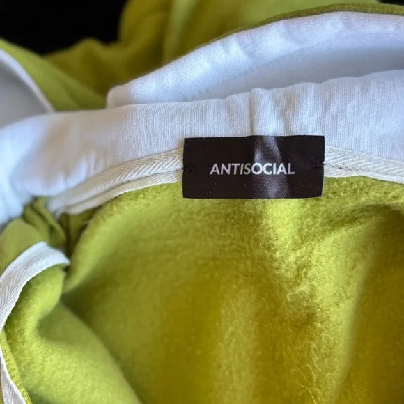 Antisocial green jumpsuit for sport, snowboard , cozy weather - Picture 5 of 6